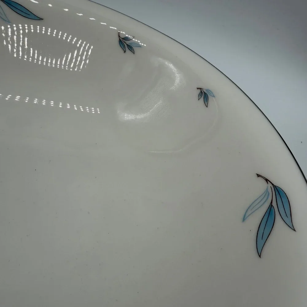 Syracuse China Evening Star Serving Bowl Blue Leaf Platinum Trim‎ Vintage